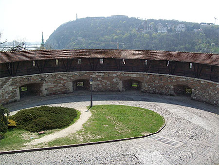 Tabanibastya