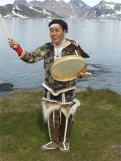 Danseuse Inuit