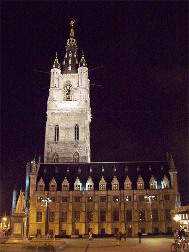 Belfort en Lakenhalle
