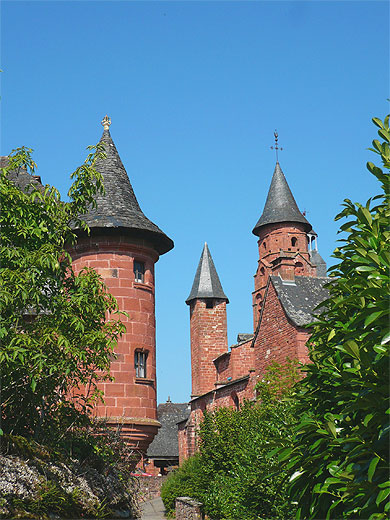 Les tours de Collonges-la-Rouge