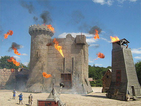 Puy du fou l'attaque du donjon
