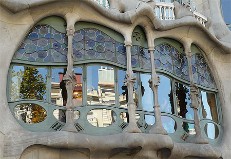 Reflets sur la casa Battl�