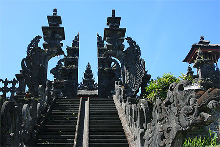 Le Pura Besakih 