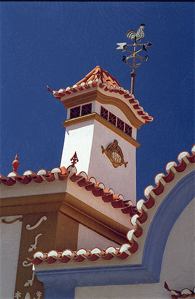 Ericeira, chemin�e d�tail