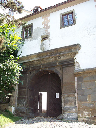 Porte principale du ch�teau