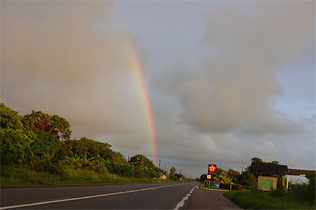Arc en ciel sur la route de Kourou