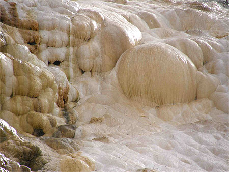 Comme dans une grotte