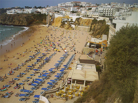 Plage au centre d'Albufeira