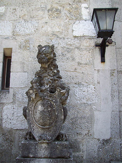 Smolenicky Zamok : statue