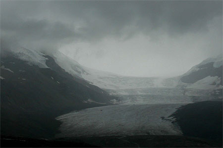 Menace sur le Glacier Athabasca...