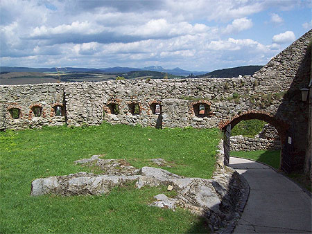 Trenciansky Hrad : int�rieur d'un bastion