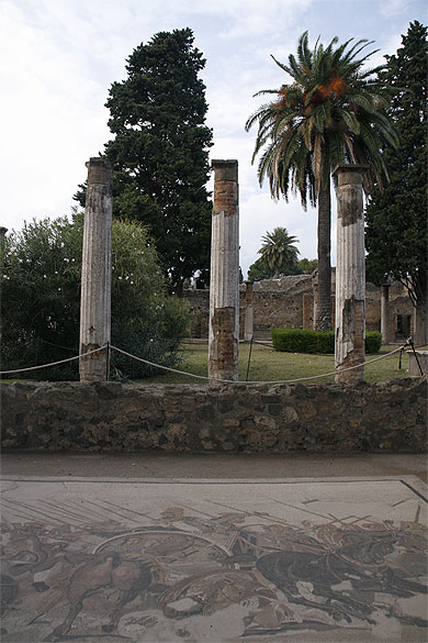 Mosa�que et colonnes