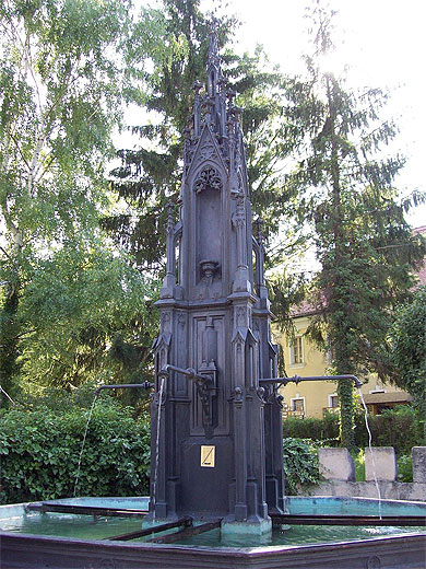 Fontaine du ch�teau