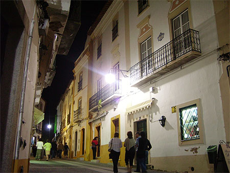 Petite rue de �vora
