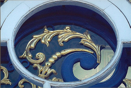 D'or et de bleu