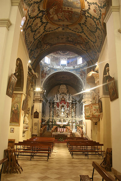 Int�rieur de la basilica della Madonna dei Martiri