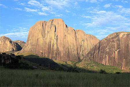 R�veil dans la vall�e de tsaranoro