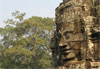 L�enigmatique sourire des statues du Bayon