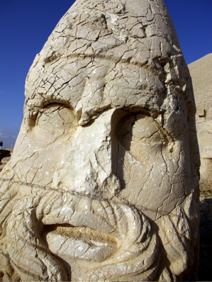 Nemrut Dagi, le tombeau d�un roi m�galo