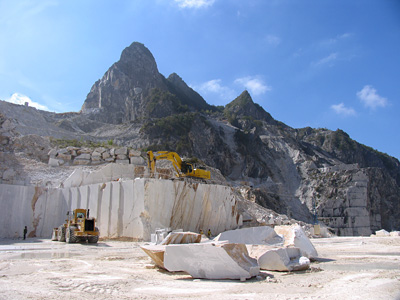 Carrare, une montagne en marbre
