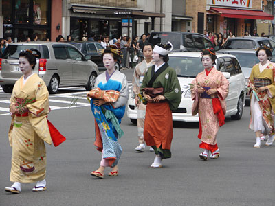Geisha et maiko, l��l�gance japonaise 