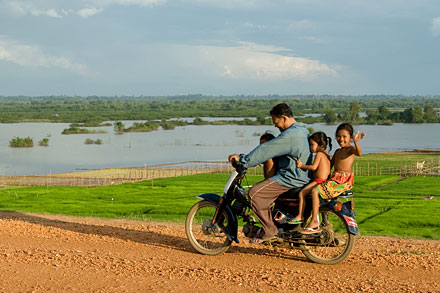 Cambodge : des berges du M�kong au Ratanakiri, pays des terres rouges