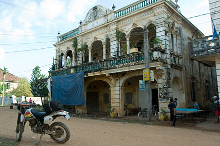 Villages Cham et Chhlong, la belle coloniale oubli�e 