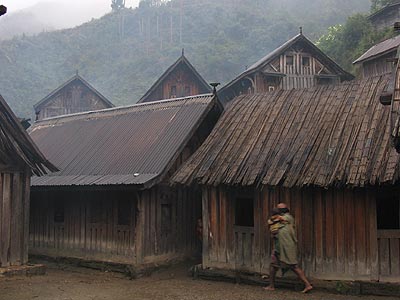 L'�cole, seule construction en dur de Sakaivo Nord