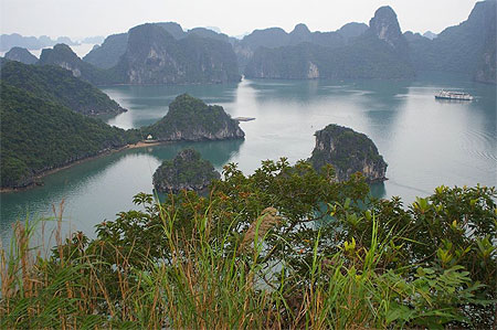 Baie d'Along, Vietnam Baie d'Along, Vietnam