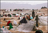 � IOM 2002 - MAF0156 / Jeff Labovitz. Source : www.iom.int