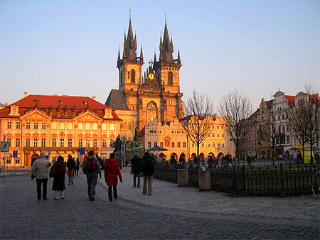 Place de la vieille-ville, Prague © Fanny Broissand