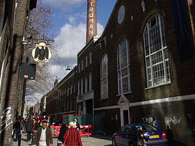 Balade design autour de la Old Truman Brewery