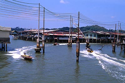 Kampong Ayer, une ville sur pilotis