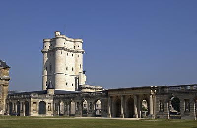  Ch�teau de Vincennes Copyright CMN