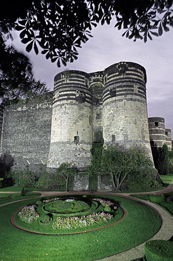 Ch�teau d'Angers Copyright CMN