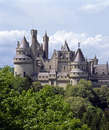  Ch�teau de Pierrefonds Copyright CMN